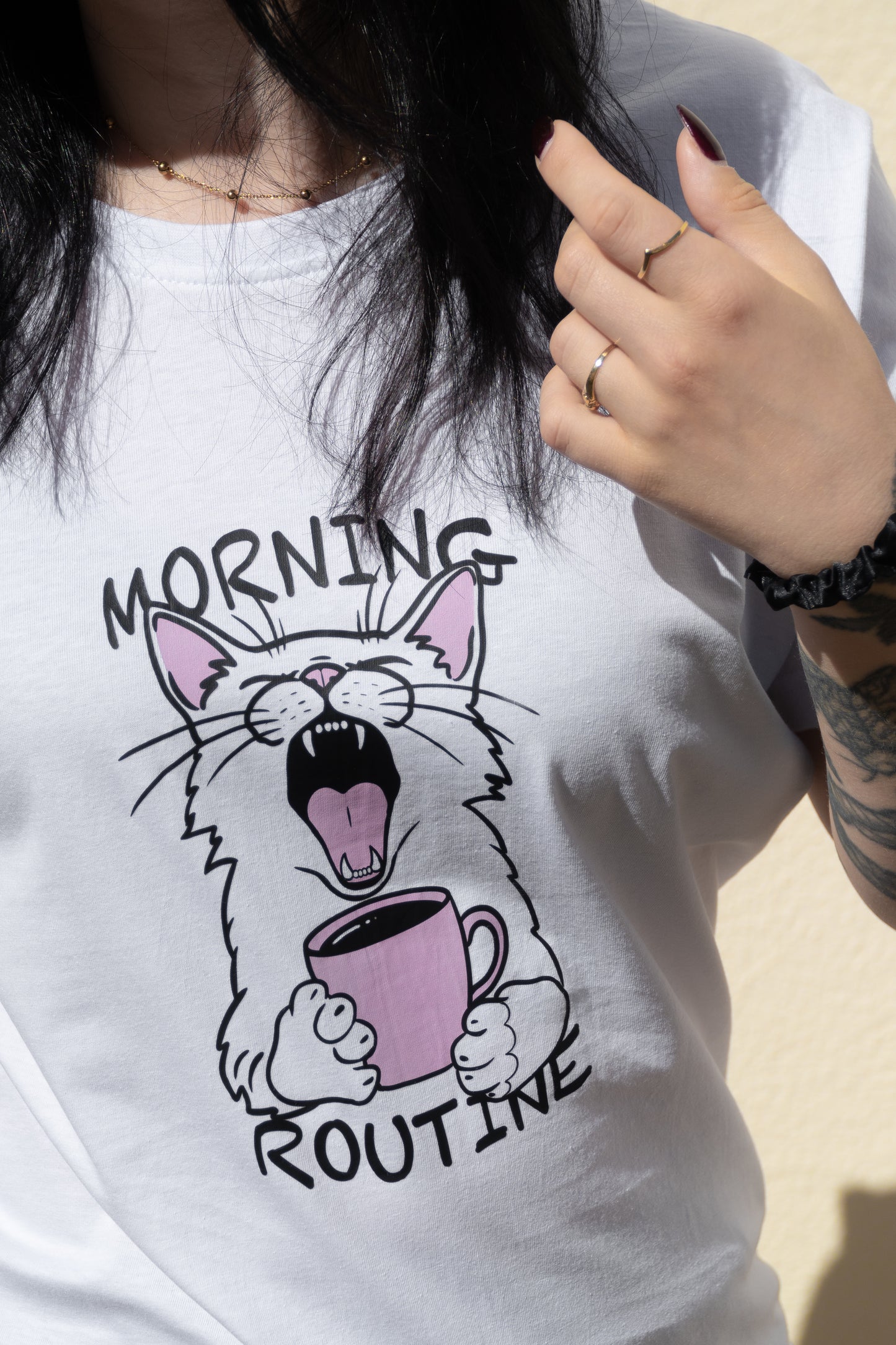 T-shirt Morning Routine unisex white